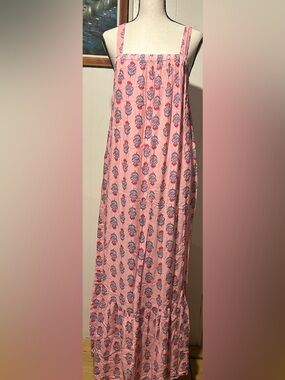 Elegant Floral Maxi dress in  Pink by old navy